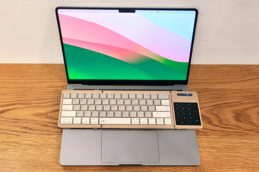 MacBookとは「尊士スタイル」がいい感じ！